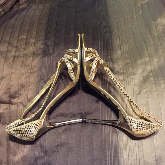 Guess gold sandals - Picture 2 of 4