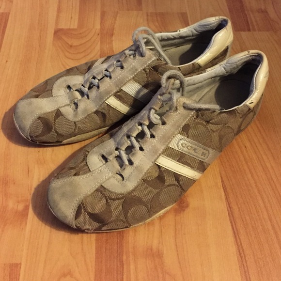 Women's authentic COACH shoes size 8.5