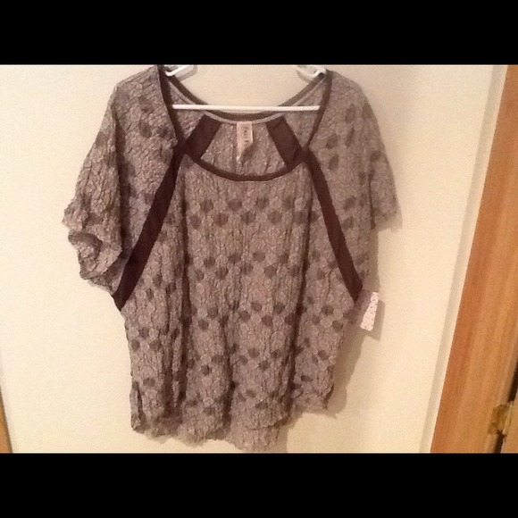 NWT Free People Top.  Very cute!