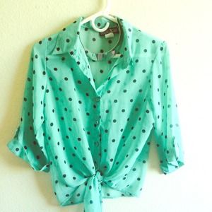 Polka dot tropical ocean wrap tie blouse. 🌸