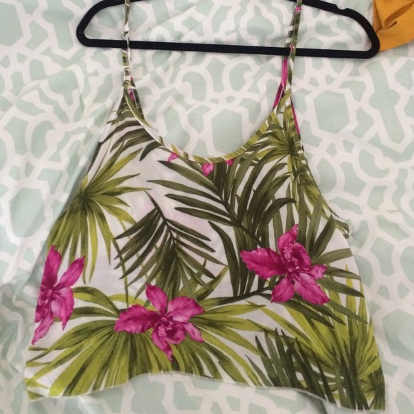 Only worn once. Brandy Melville tank top