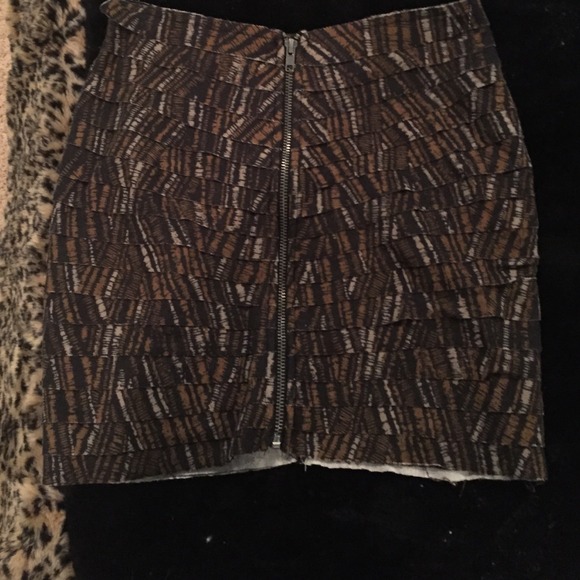 High waisted skirt