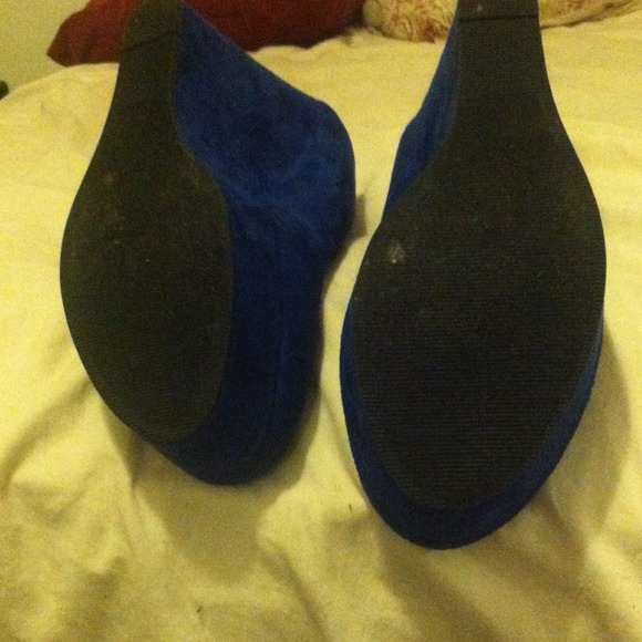 Suede Wedges - Picture 2 of 3