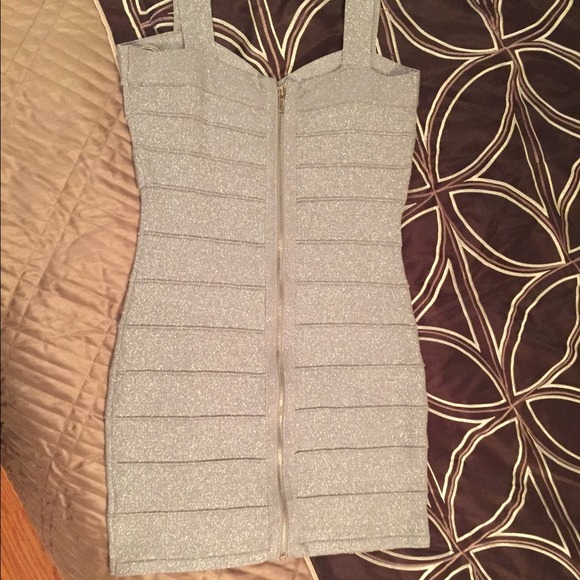 Silver dress - Picture 3 of 4