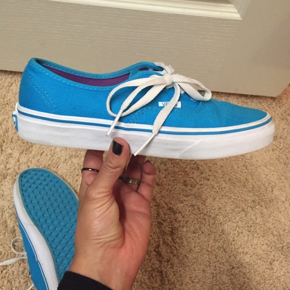 Vans - Picture 4 of 4