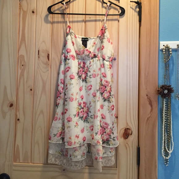 Wet Seal Dresses & Skirts - Cream floral dress