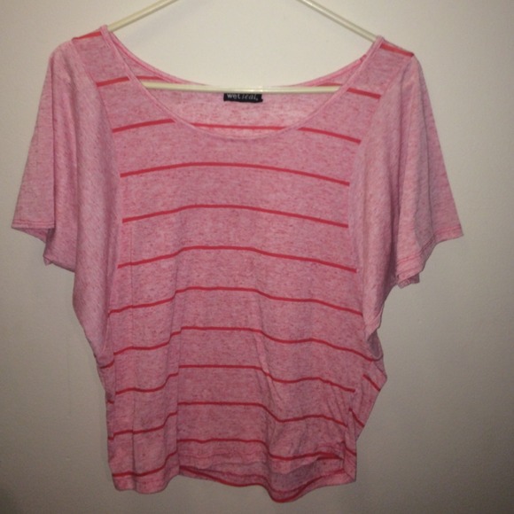 2 Flowy Shirts!💘💘 - Picture 3 of 4