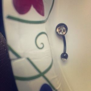 Black belly button ring