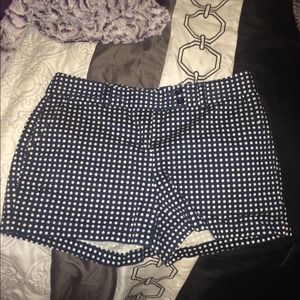 vineyard vine shorts
