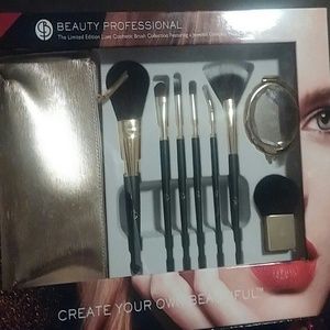 Make brush kit with case