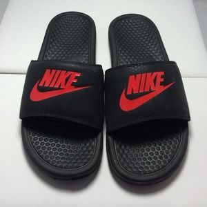 Nike Slides !