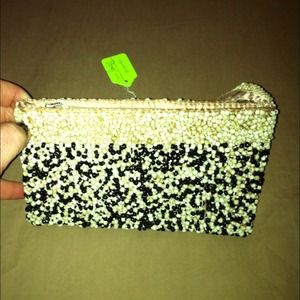 Beaded wristlet