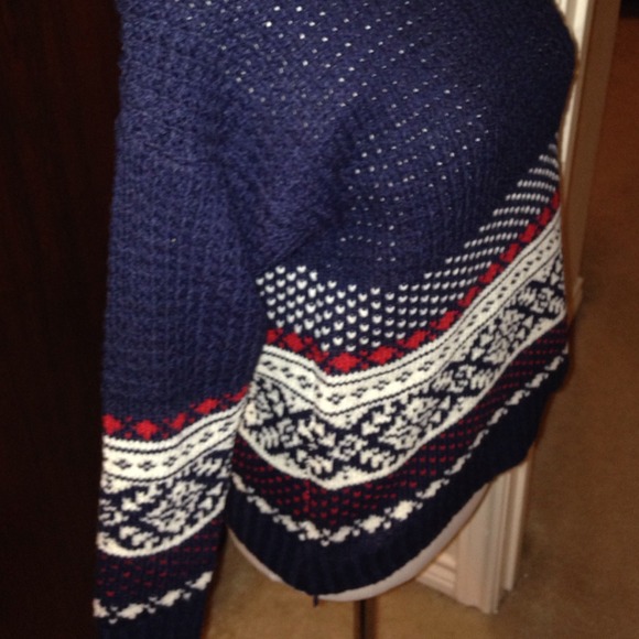 NEW ROMWE SWEATER - Picture 3 of 3