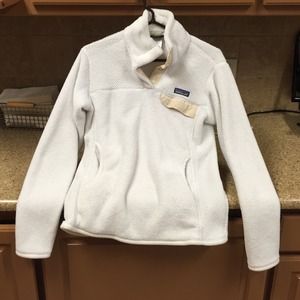 Patagonia white Women's Medium fleece pullover