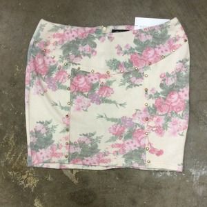 Flowery skirt