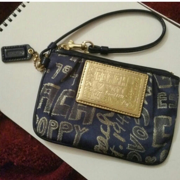 2 coach poppy wristlets