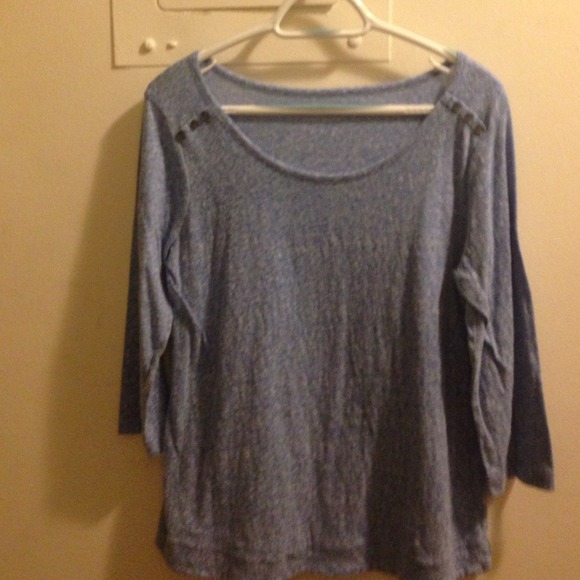 Light blue express top