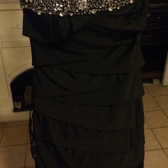 Black party dress - Picture 3 of 4