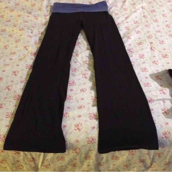 🚫SOLD ON VINTED🚫VS flare leg yoga pants - Picture 2 of 2