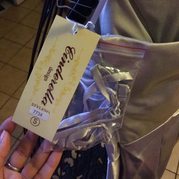 Short prom dress - Picture 3 of 4