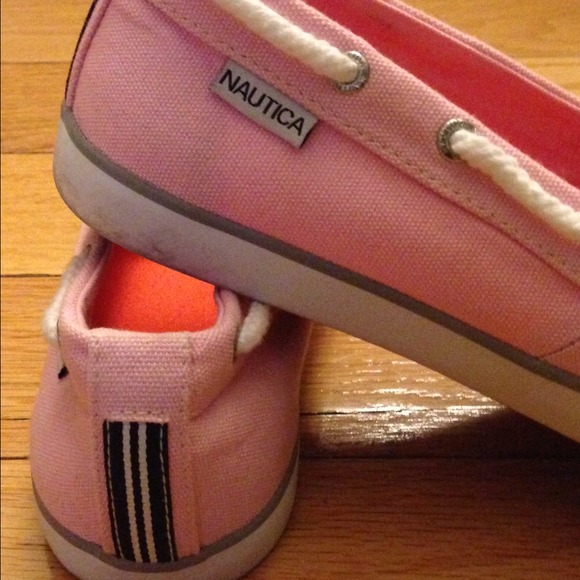 NAUTICA Woman's size 7 - Picture 3 of 3