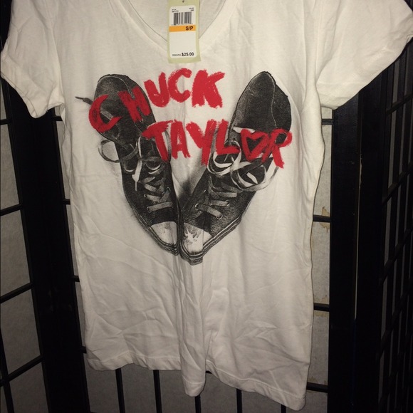 Converse t-shirt❤️ - Picture 4 of 4