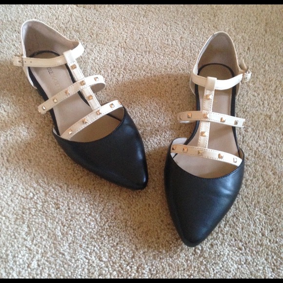 Sole Society Susie Studded T-Strap Flat
