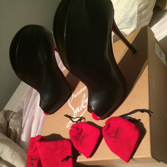 Black Christian Louboutin - Picture 3 of 4