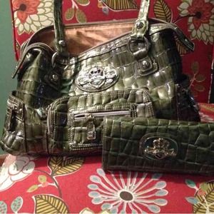 Kathy VanZeeland Purse& Wallet