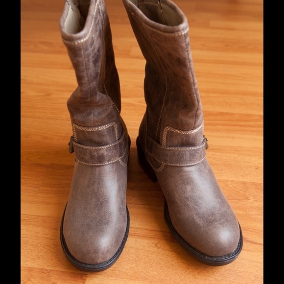 Bare Traps Mid Calf Boot