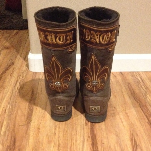 Koolaburra truth and honor boots