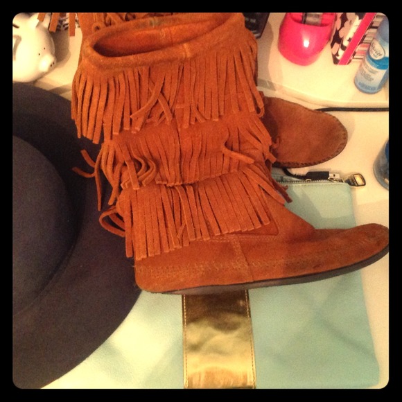Fringe Moccasin Boots