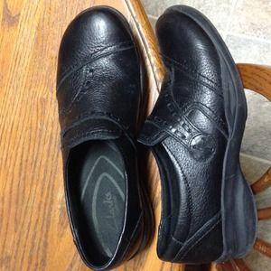 Clarks 'in motion' loafers gently worn