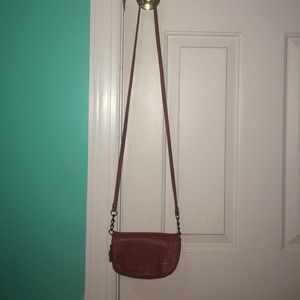 Light brown leather crossbody