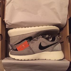 Hosts pick! Brand new roshes! ⭐️