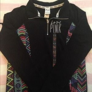 *SOLD* NWT VS Yoga Half Zip