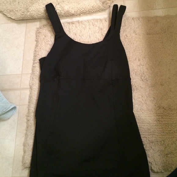 Lululemon workout top - Picture 2 of 4