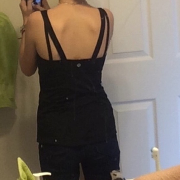 Lululemon workout top - Picture 3 of 4