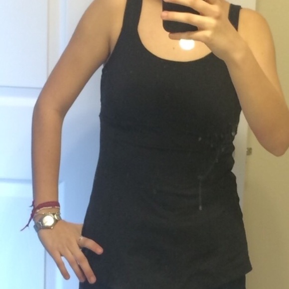 Lululemon workout top - Picture 4 of 4