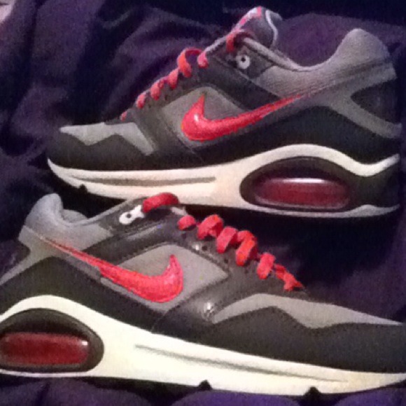 Nike Shoes - Nike air max