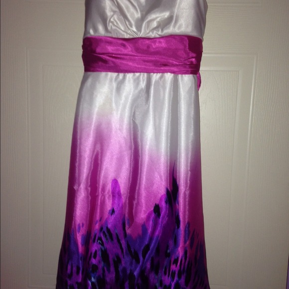 Gorgeous dress !!