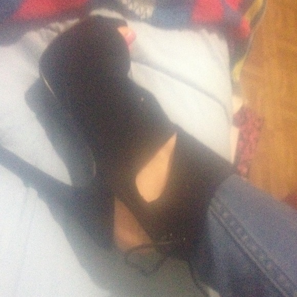 JUSTFAB HEELS - Picture 3 of 3