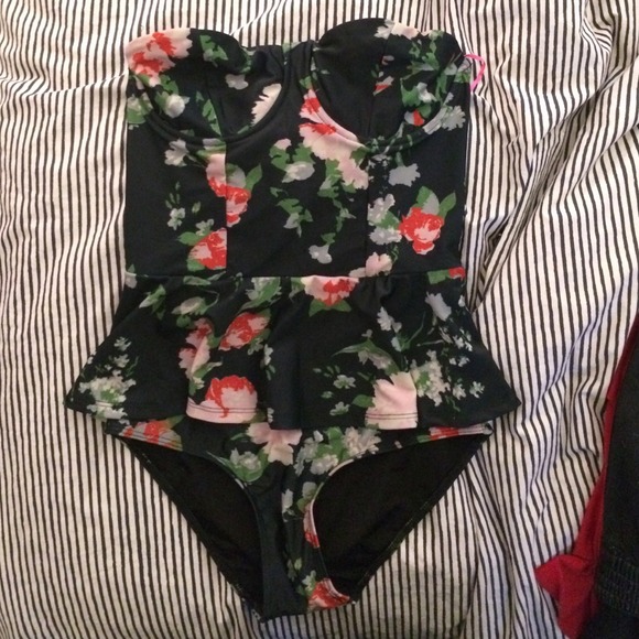 LOLLI peplum one piece
