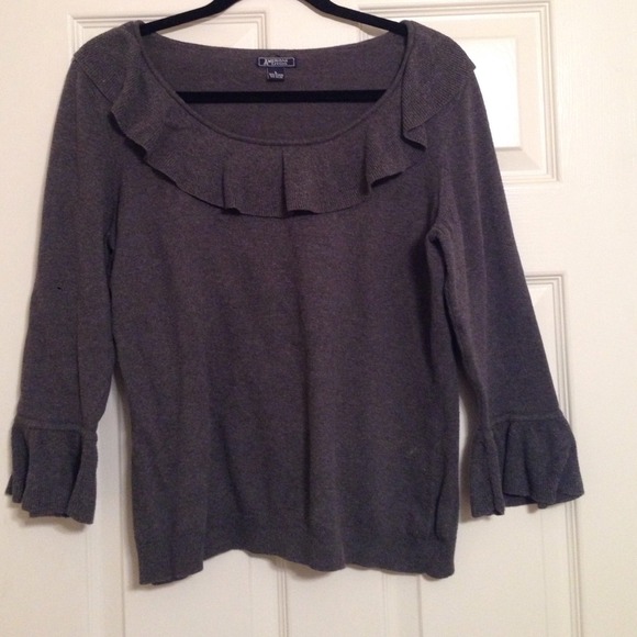 Grey sweater