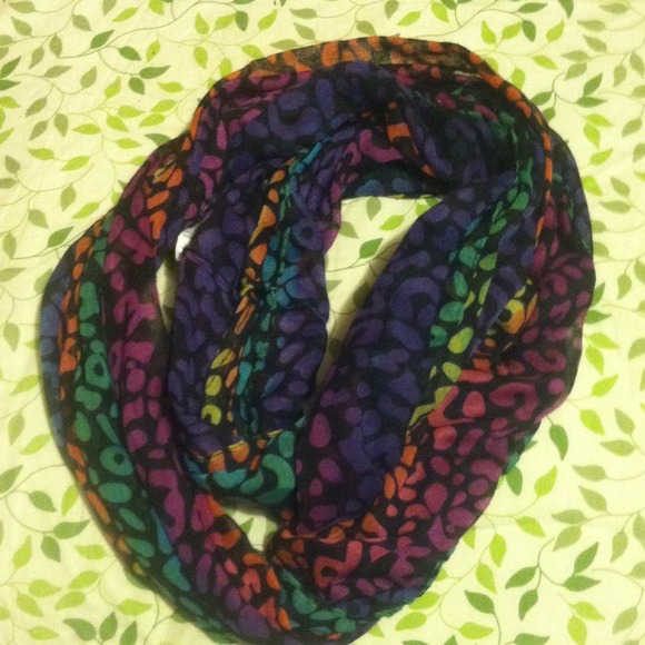 Infinity scarf - Picture 1 of 2
