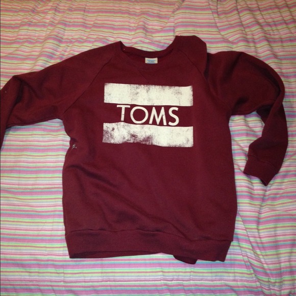 Maroon TOMS crewneck , 💘