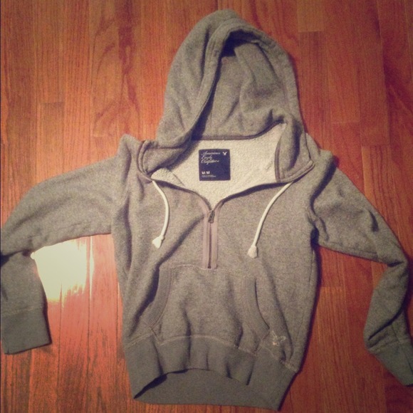 Gray half zip hoodie! Excellent condition.