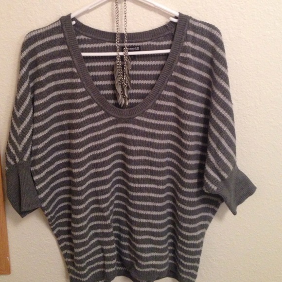 ❤️ Express striped grey and white sweater