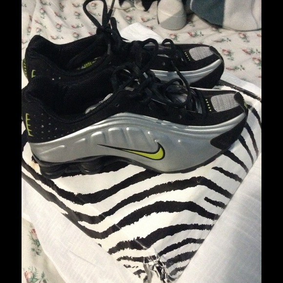 Nike shox
