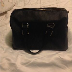 Black Michael Kors medium grayson!